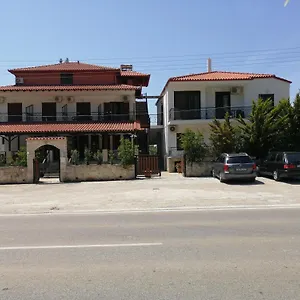 Petradaki Mola Kalyva